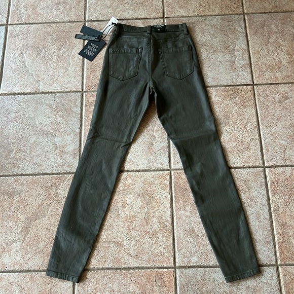 BLANKNYC NEW WITH TAGS  High Rise skinny coated jeans - Picture 2 of 3